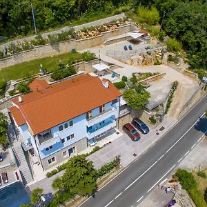 Gea , Mošćenička Draga Chorvatsko